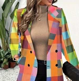 Ladies Double Breasted Tweed Plaid Jacket.